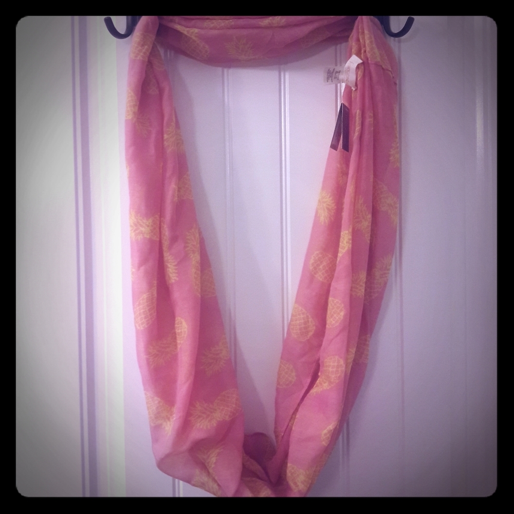 spring pineapple scarf